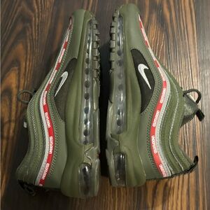 Nike x undefeated air max 95